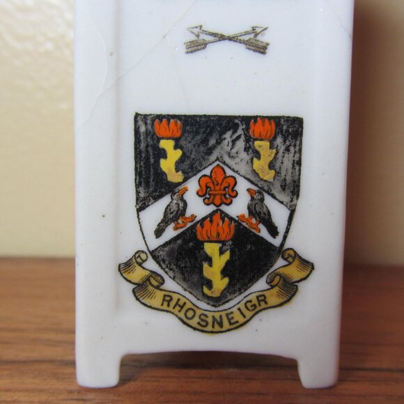 W.H. Goss crested heraldry china vintage Rhosneigr (GC059 Grace) - Picture 3 of 15